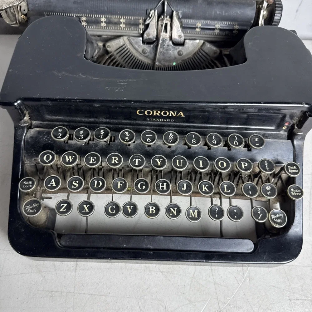 1930's Corona Standard Flat Top Glossy Black Typewriter UNTESTED For Parts
